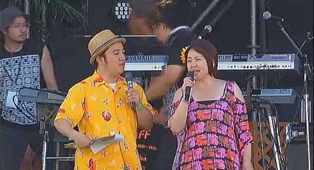 The hosts were entertaining, talented, and totally unflustered. The stage crew, in the back, has to be the best and most efficient in the world.