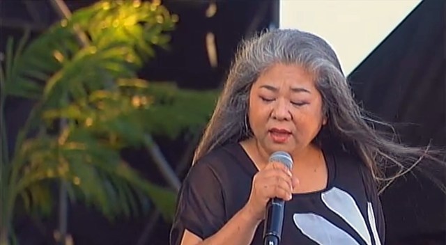 Koja Misako 古謝美佐子 most artistic, blending Okinawa minyo with Okinawan dance and hula.