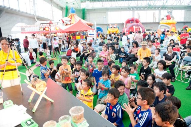 In celebration of Children's Day (May 5), the 11th Kids Festival Adventure World was held at the Chatan Dome in Mihama, Chatan from May 3-6 from 9:00am - 5 pm.