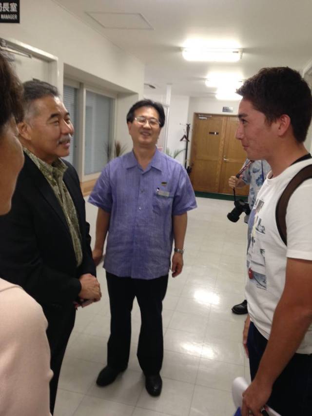 Speaking with the students at Meio University. (10/8/15) — in Nago.